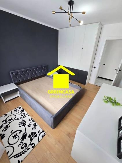 Apartament cu 3 camere semidecomandat, mobilat în Dâmbul Rotund