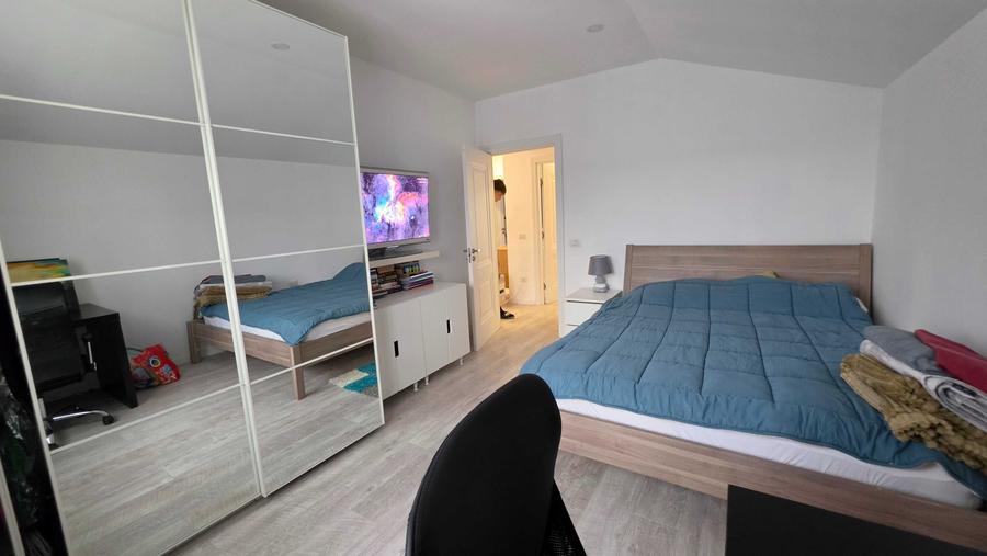 Casă cu 4 camere în Central