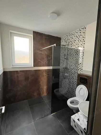 Casă cu 6 camere în Central