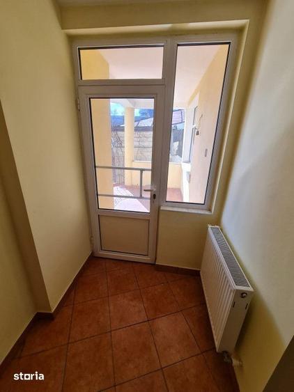 Casă cu 3 camere cu Teren 120 Mp în Școlilor