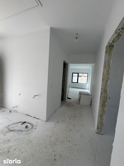 Casă cu 4 camere cu Teren 452 Mp în Central