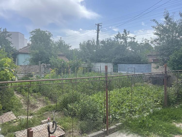 Casă cu 3 camere în Subcetate