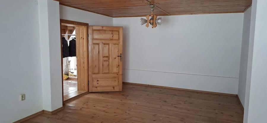 Casă cu 5 camere cu Teren 191 Mp în Central