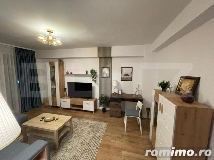 Apartament cu 2 camere decomandat în P-ța Victoriei