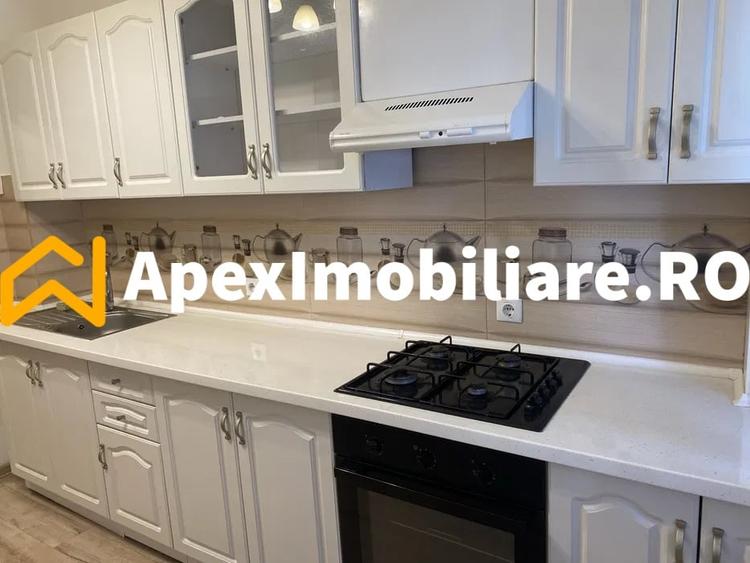 Apartament cu 3 camere decomandat, mobilat în Valea Ialomiței