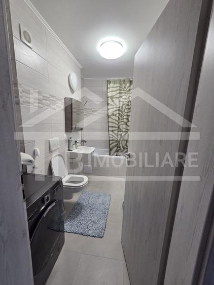 Apartament cu 3 camere decomandat în Libertății