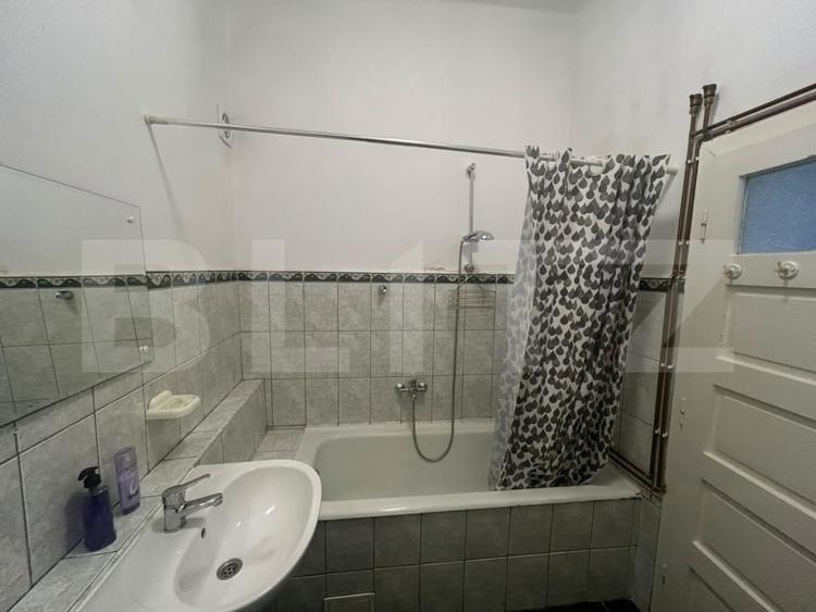 Apartament Spațios, 2 camere, decomandat, Zona Ultracentral - 8