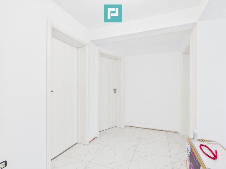 Casă individuală cu 6 camere cu Canalizare în Sântandrei