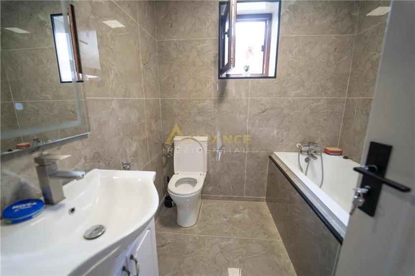 Casă individuală cu 4 camere cu Teren 327 Mp în Berceni