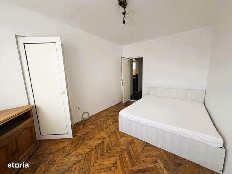Apartament cu 3 camere decomandat în Nicolae Titulescu