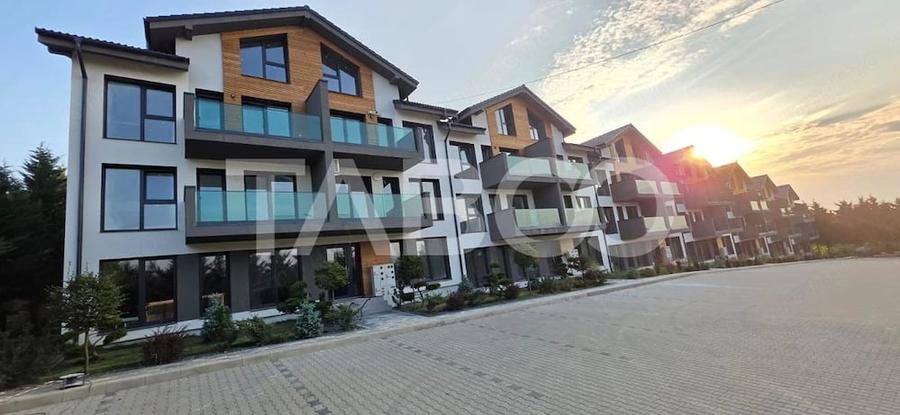 Apartament cu 3 camere decomandat în Industrial Vest