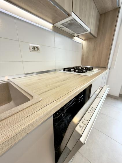 Apartament cu 3 camere decomandat, mobilat în Barbu Văcărescu