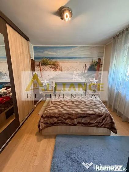 Casă cu 5 camere cu Teren 754 Mp în Cățelu