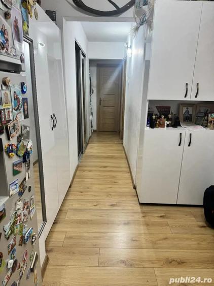 Apartament cu 3 camere decomandat în Lipovei