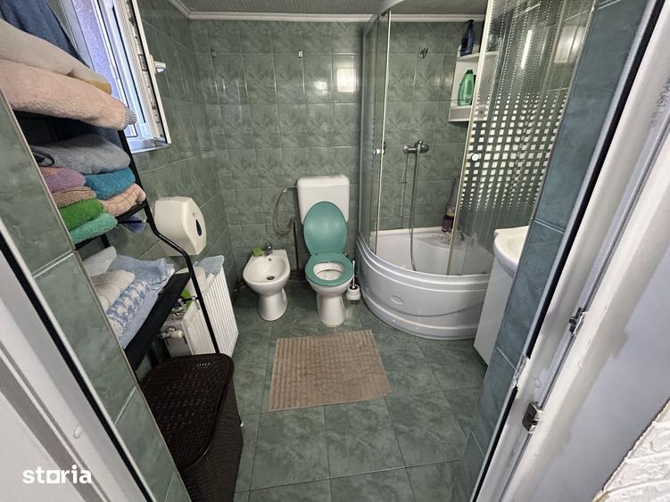 Casă cu 6 camere cu Teren 922 Mp în Zădăreni