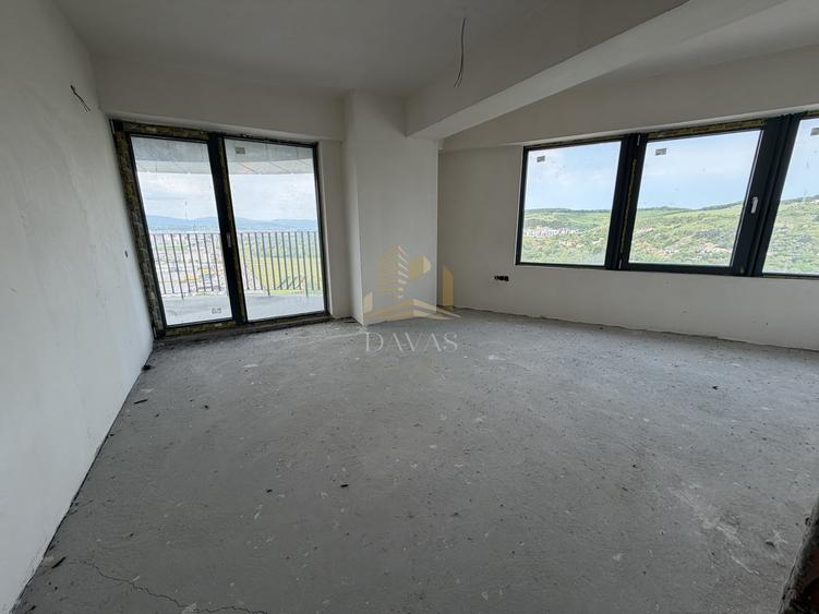 Apartament cu 3 camere semidecomandat în Mănăștur
