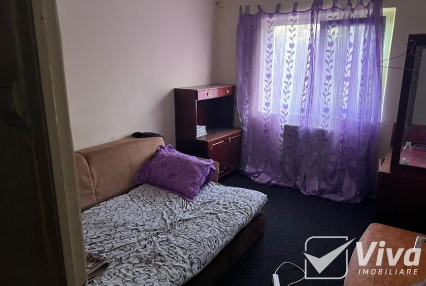 Apartament cu 3 camere decomandat în Nicolina