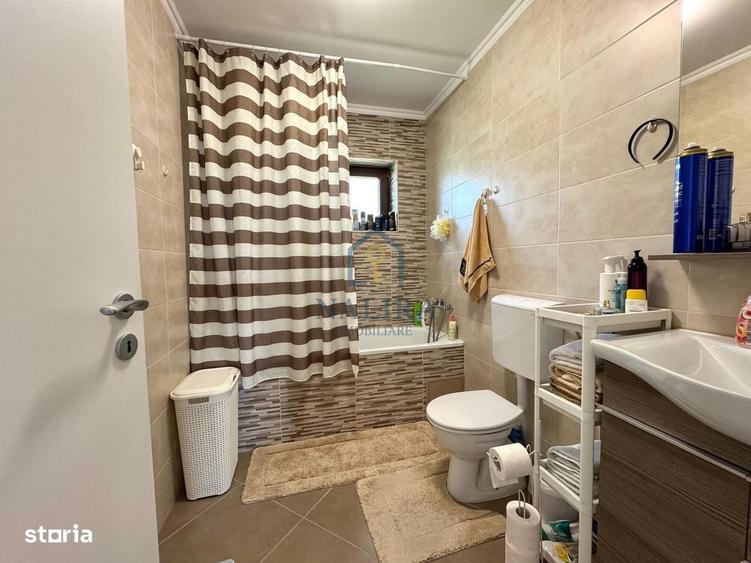 Casă cu 3 camere în Lăpuș