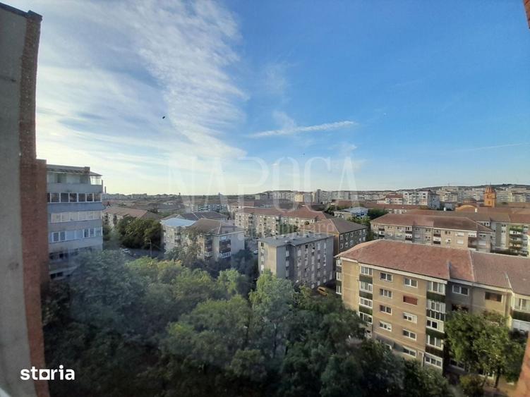Apartament cu 3 camere în Decebal