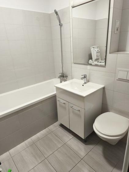 Apartament cu 2 camere decomandat în Noua