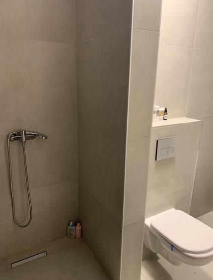 Apartament cu 3 camere decomandat în Drumul Taberei