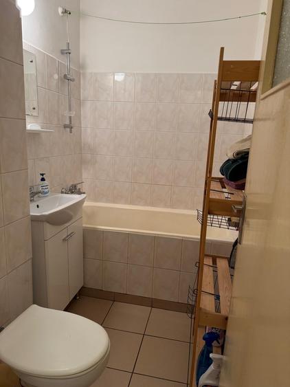Dristor, garsoniera langa metrou, 320 euro, etaj 1 - 20