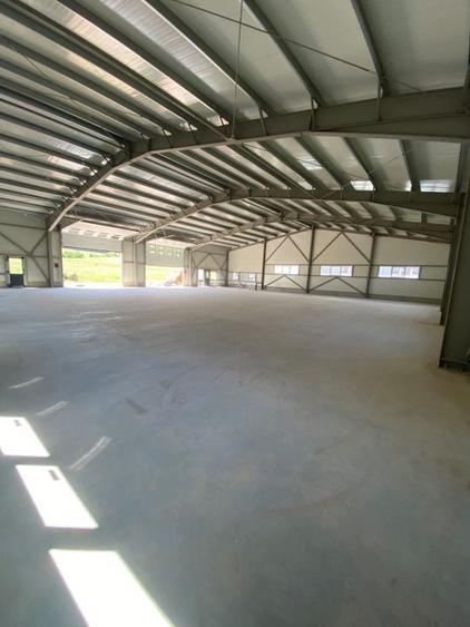 Spațiu industrial, de 598.83001708984 mp, în Gilău