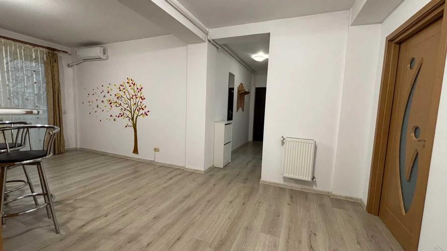 Apartament cu 2 camere semidecomandat în Central
