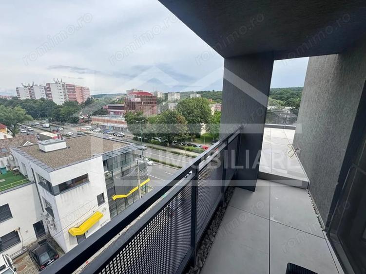 Apartament cu 3 camere semidecomandat în Gheorghe Doja