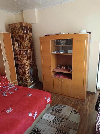 Casă cu 4 camere cu Teren 2000 Mp în Grădinile