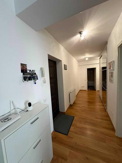 Apartament cu 3 camere decomandat în Sânpetru