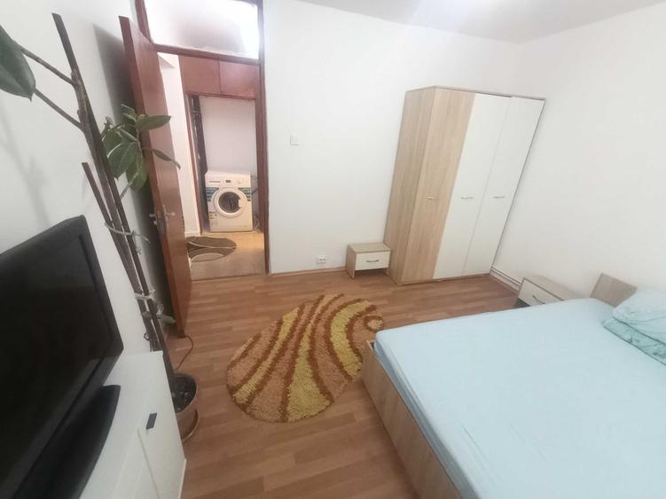 Apartament cu 2 camere decomandat în 1 Mai