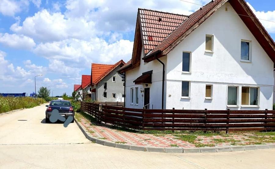 Teren Construcții intravilan de 275 mp, în Sud