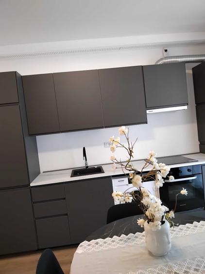 Apartament cu 2 camere decomandat în Vest