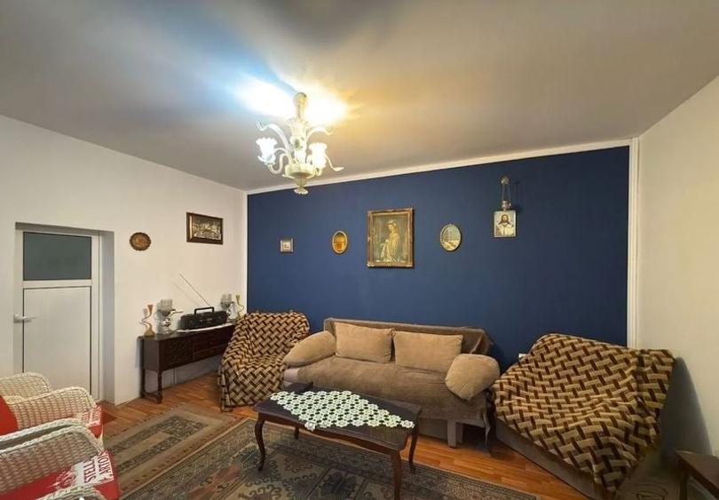 Casă individuală cu 3 camere cu Teren 360 Mp în Gara de Nord