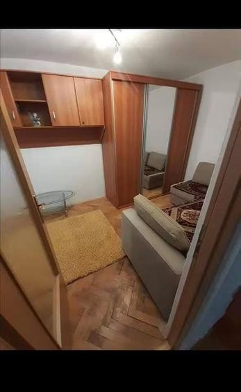 Apartament cu 3 camere în Alexandru cel Bun
