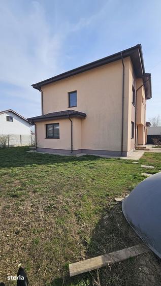 Casă cu 4 camere cu Teren 650 Mp în Ciorogârla