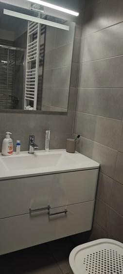 Apartament cu 4 camere decomandat, mobilat în Drumul Taberei