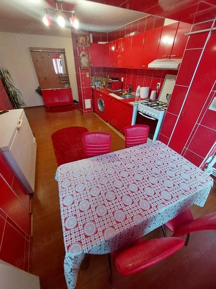 Apartament cu 2 camere decomandat în Petroșani