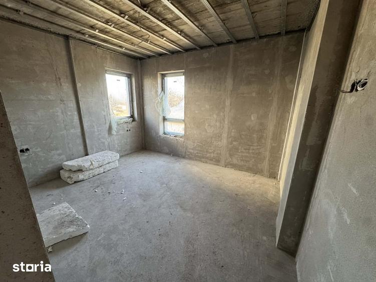 Apartament cu 2 camere în Micro 17