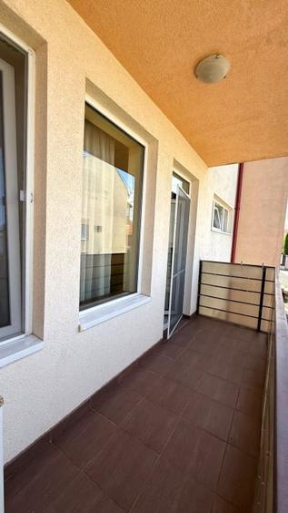Apartament cu 2 camere decomandat, mobilat în Europa