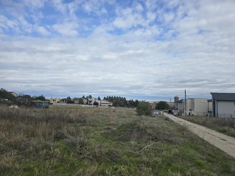 Teren Construcții intravilan de 1500 mp, în Ovidiu