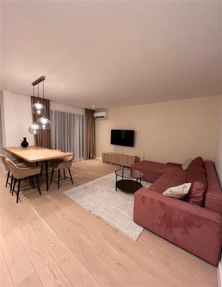 Apartament cu 2 camere semidecomandat, mobilat în Pipera