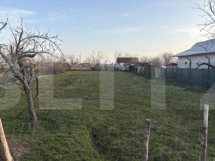 Teren Construcții intravilan de 997 mp, în Nord-Est