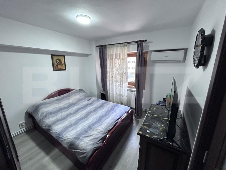 Apartament cu 2 camere decomandat, mobilat în Sud