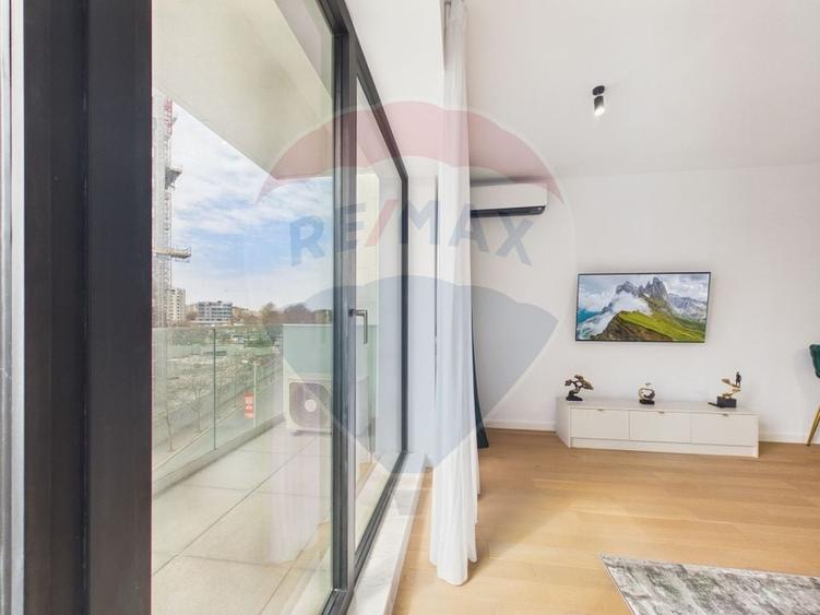 Apartament cu 2 camere semidecomandat, mobilat în Timpuri Noi