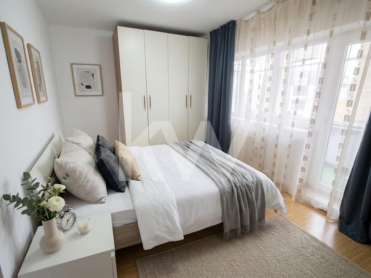 Apartament cu 3 camere semidecomandat, mobilat în Podu Roș