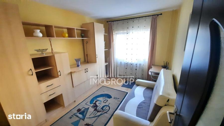 Apartament cu 3 camere, mobilat în Între Lacuri
