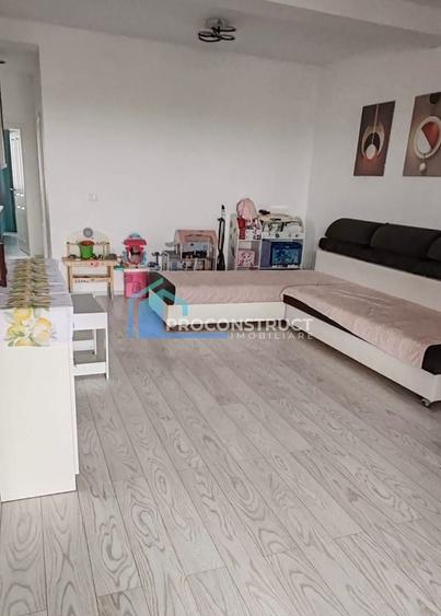 Duplex cu 3 camere cu Canalizare în Moșnița Veche