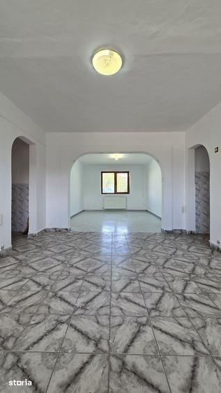 Apartament cu 4 camere în Central